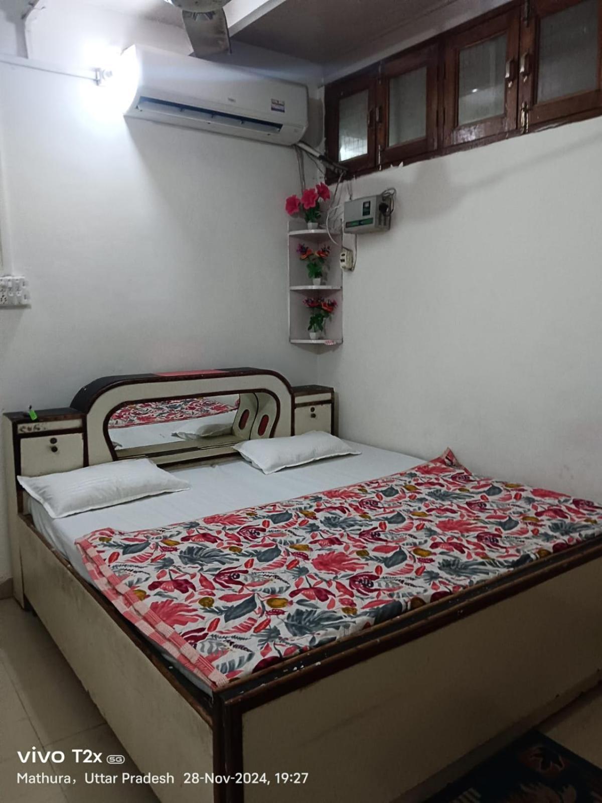 Hari Krishnam Residency Hotel Матура Екстериор снимка